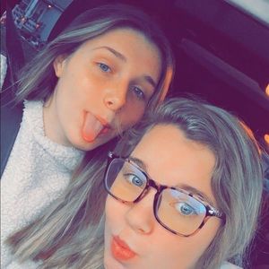 Meet your Posher, Macayla